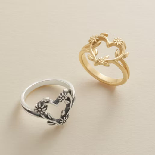 Flowering Vines Heart Ring